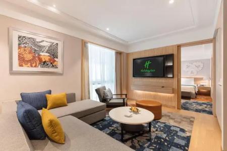 Holiday Inn Bangkok, an IHG - 12