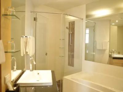 Urbana Sathorn, Bangkok - 111
