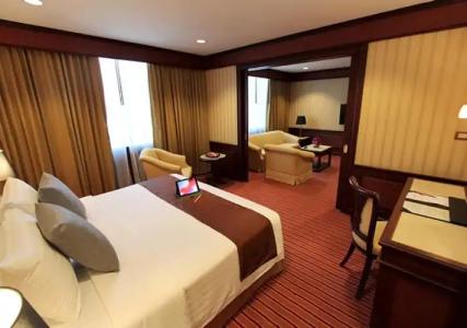 Grand Tower Inn Rama 6 - SHA Extra Plus - 68