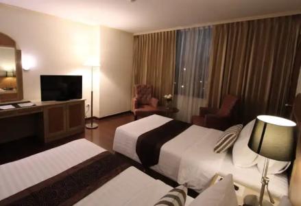 Grand Tower Inn Rama 6 - SHA Extra Plus - 45