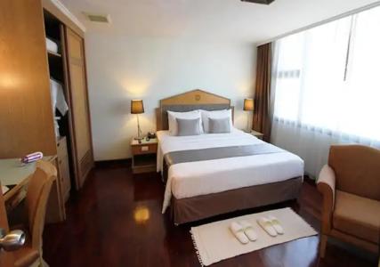 Grand Tower Inn Rama 6 - SHA Extra Plus - 65