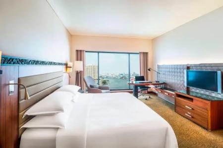 Royal Orchid Sheraton and Towers - 100