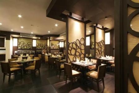 Amora NeoLuxe Suites - 14