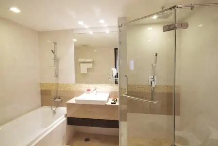 Amora NeoLuxe Suites - 10
