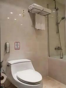 Amora NeoLuxe Suites - 13