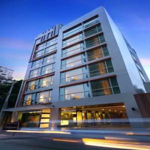Amora NeoLuxe Suites - 25