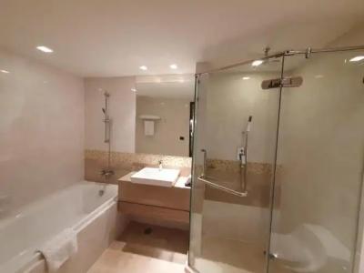 Amora NeoLuxe Suites - 39