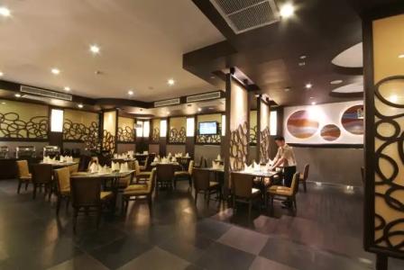 Amora NeoLuxe Suites - 15