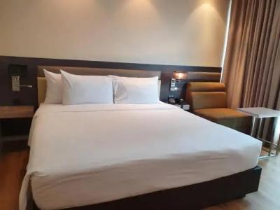 Amora NeoLuxe Suites - 27