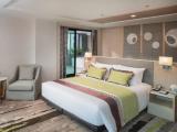 Grand Jacuzzi Club Sky Double Suite with balcony