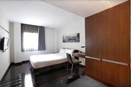S33 Compact Sukhumvit - 1