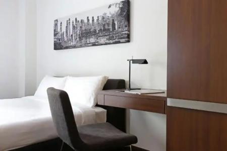 S33 Compact Sukhumvit - 53