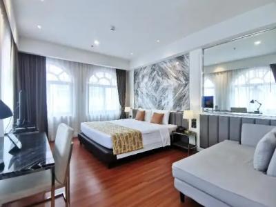 The Bless and Residence - 114