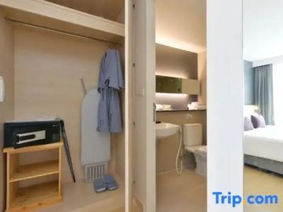 Arize Sukhumvit - 256