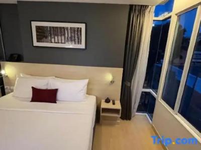 Arize Sukhumvit - 198