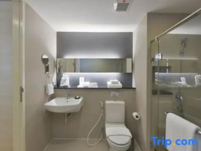 Arize Sukhumvit - 145
