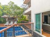 Deluxe Double room with pool view