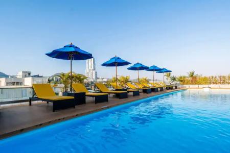 Days Inn by Wyndham Patong Beach Phuket - SHA Extra Plus - 10