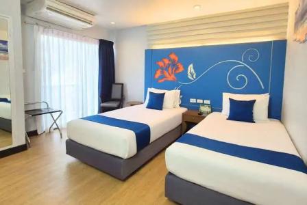 Days Inn by Wyndham Patong Beach Phuket - SHA Extra Plus - 1