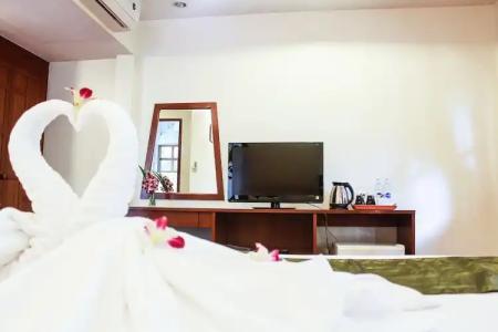Bangtao Village Resort - SHA - 241