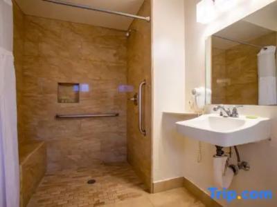 Bangtao Village Resort - SHA - 206