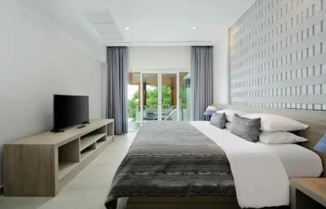 Andamantra Resort and Villa Phuket - SHA Extra Plus - 4