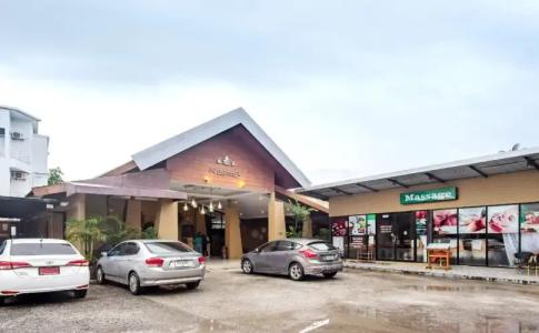 Nai Yang Beach Resort and Spa - 28