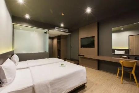 Nai Yang Beach Resort and Spa - 4