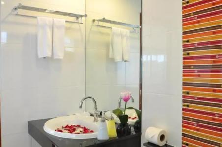 Green Harbor & Service Apartment - 105