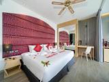 Premium Deluxe Pool Double Suite oceanfront