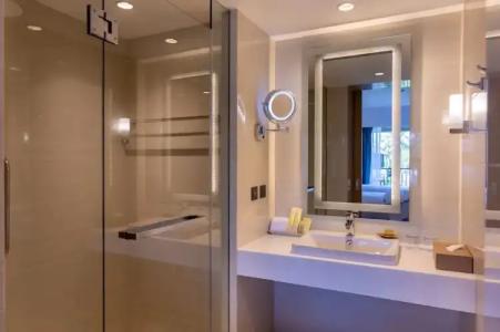 DoubleTree by Hilton Phuket Banthai Resort - 136