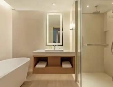 DoubleTree by Hilton Phuket Banthai Resort - 124