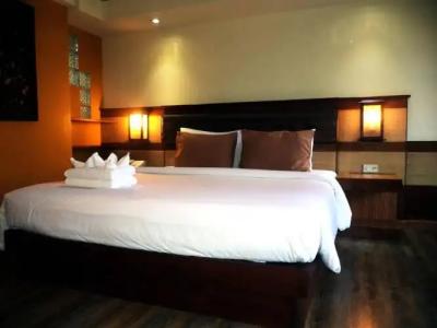 La Vintage Resort - 2