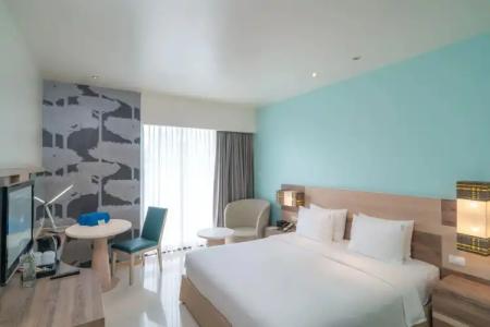Holiday Inn Express Phuket Patong Beach Central, an IHG - 43