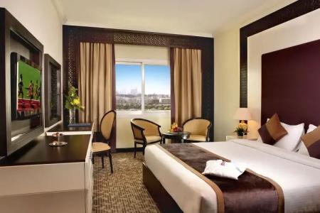Carlton Tower - 102