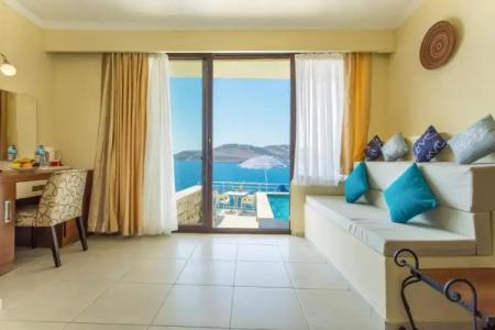 Cachet - Adult Only +14 - 47