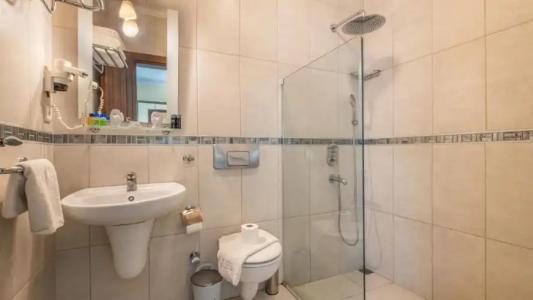 Cachet - Adult Only +14 - 70