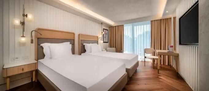 Lara Barut Collection - All Inclusive - 178