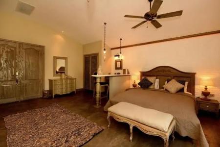 Yacht Classic - Boutique Class - 185