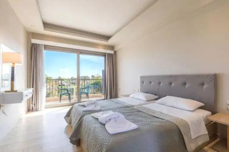 Marina Boutique - 38