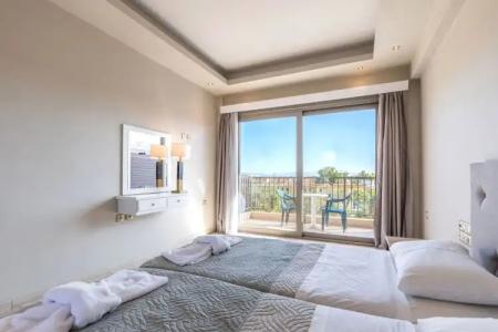 Marina Boutique - 40