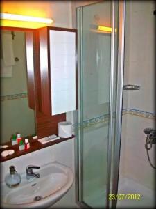Naz Wooden House Inn - 120