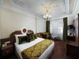 Deluxe Double room with Blue Mosque view