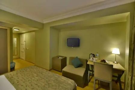 Agora Life - 124