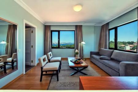 Agora Life - 131
