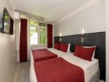 Standard Triple room with view