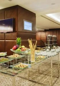 DoubleTree by Hilton Istanbul-Avcilar - 12