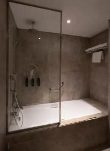 DoubleTree by Hilton Istanbul-Avcilar - 10