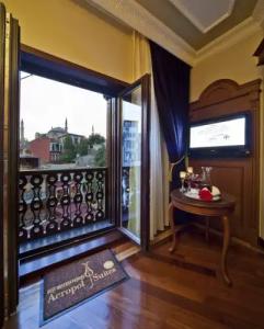 GLK PREMIER Acropol Suites & Spa - 9