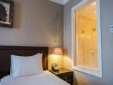 Superior room with city view